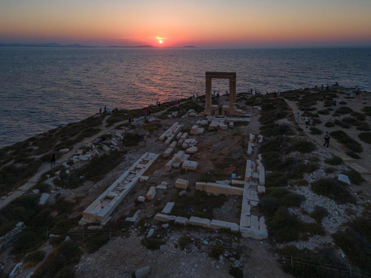 Portara Seaside Luxury Suites Naxos City Buitenkant foto