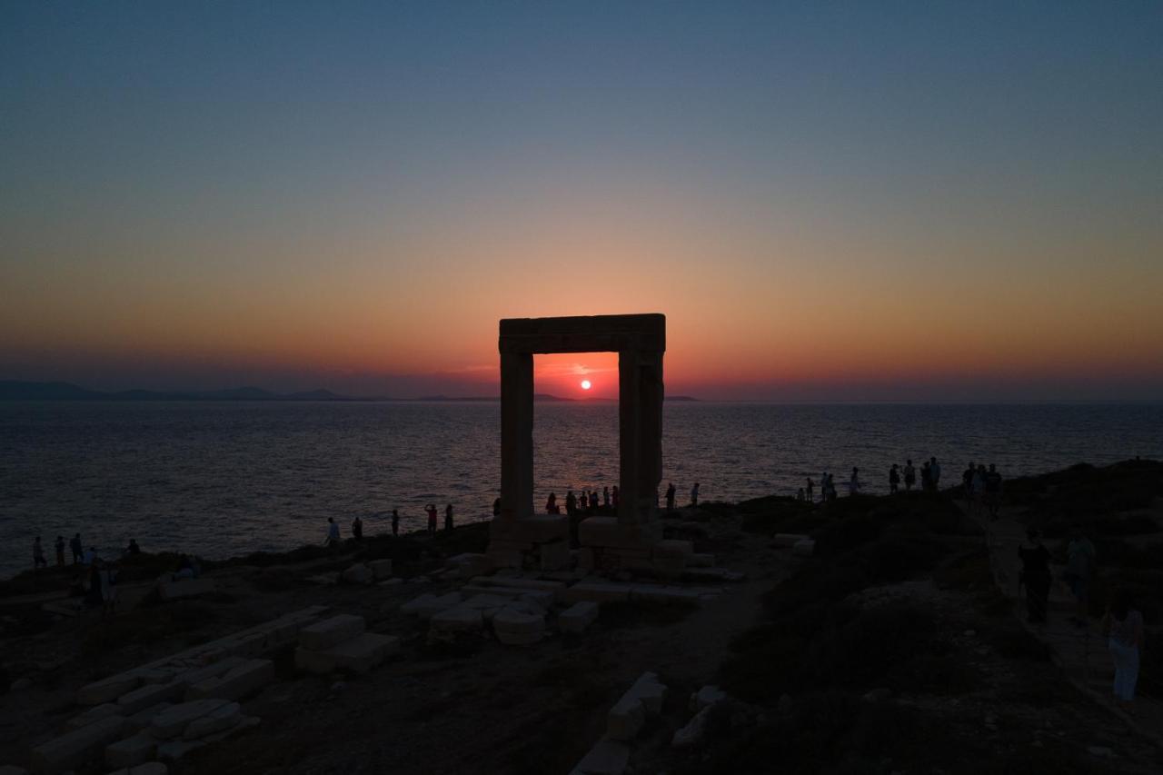 Portara Seaside Luxury Suites Naxos City Buitenkant foto